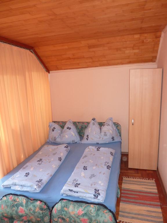 Vadásztanya Apartmanházak Siófok Camera foto
