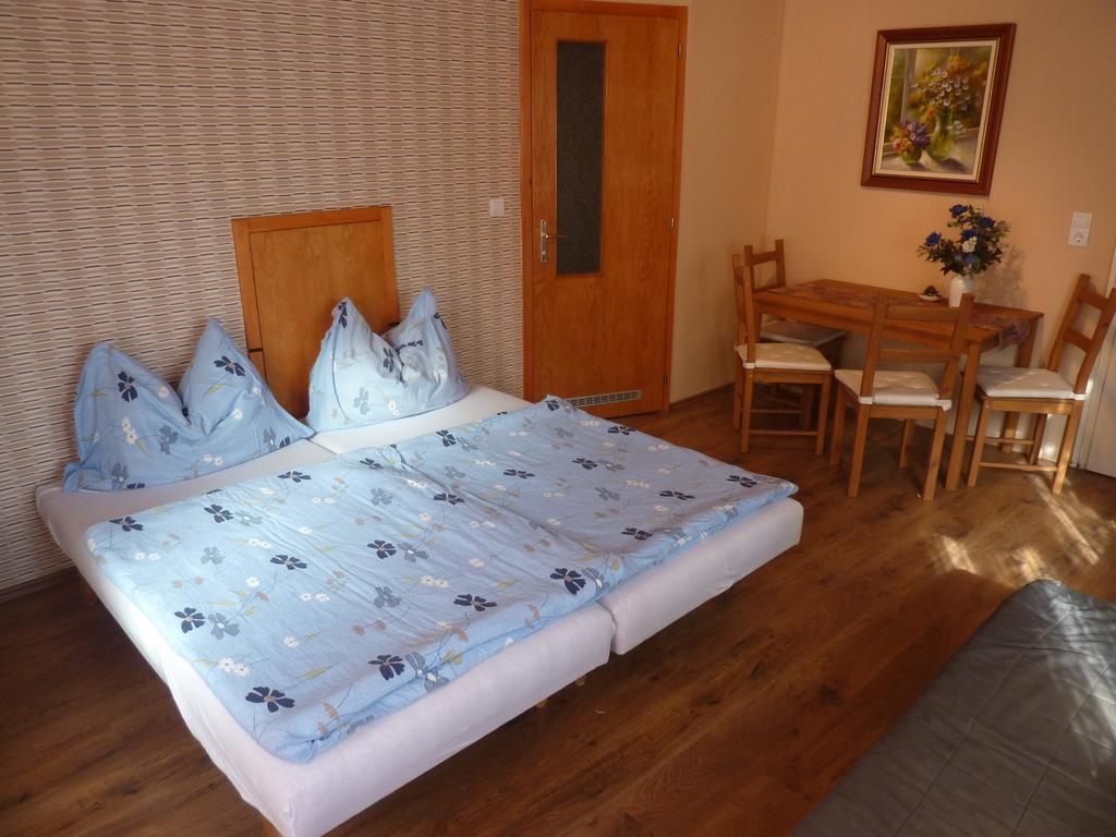 Vadásztanya Apartmanházak Siófok Camera foto