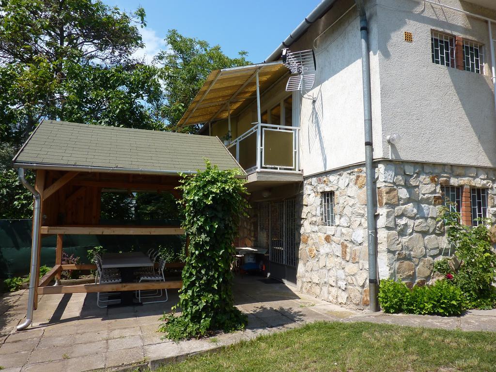 Vadásztanya Apartmanházak Siófok Camera foto