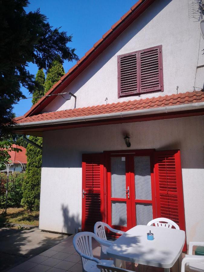 Vadásztanya Apartmanházak Siófok Esterno foto