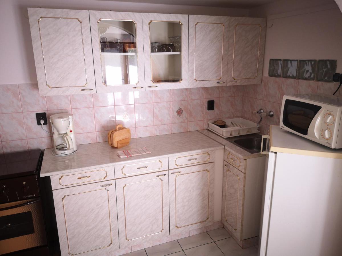 Vadásztanya Apartmanházak Siófok Esterno foto