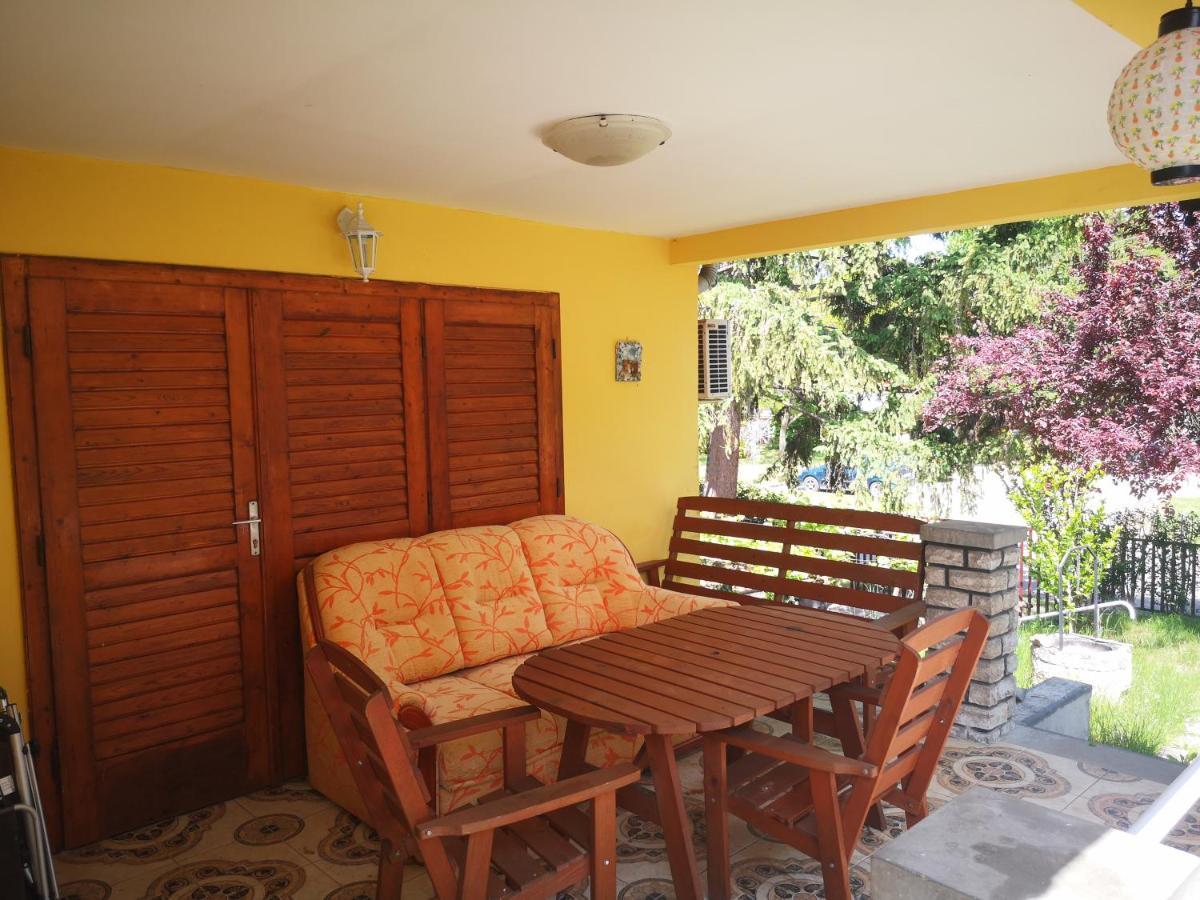 Vadásztanya Apartmanházak Siófok Esterno foto
