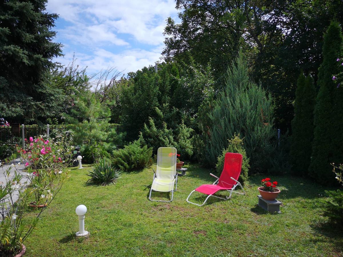 Vadásztanya Apartmanházak Siófok Esterno foto